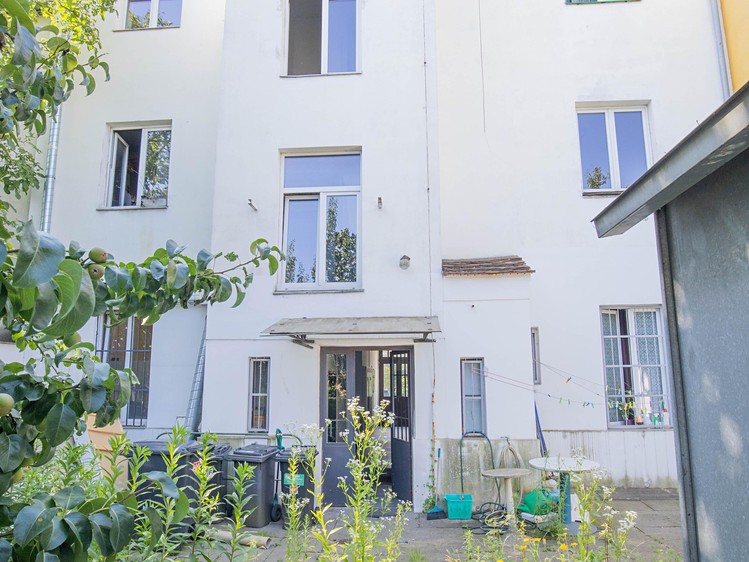 Prodej komerční nemovitosti 300 m² - foto 2