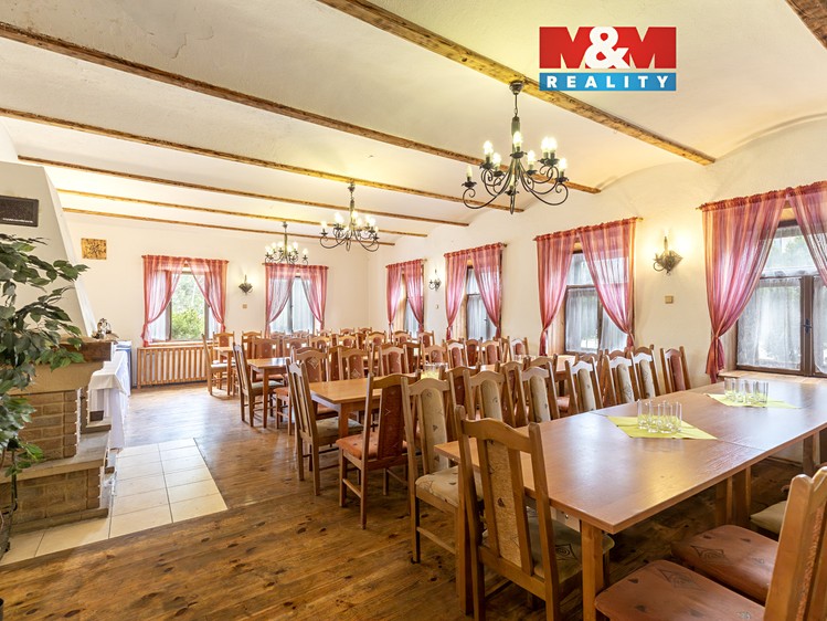 Prodej restaurace 420 m² - foto 1