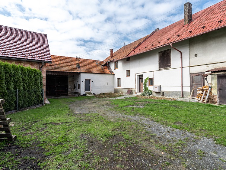 Prodej činžovního domu 218 m² - foto 2