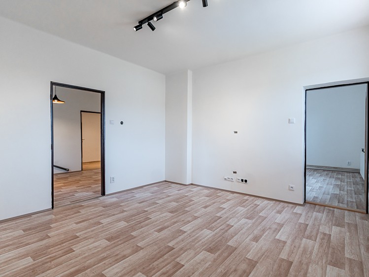 Prodej činžovního domu 218 m² - foto 8