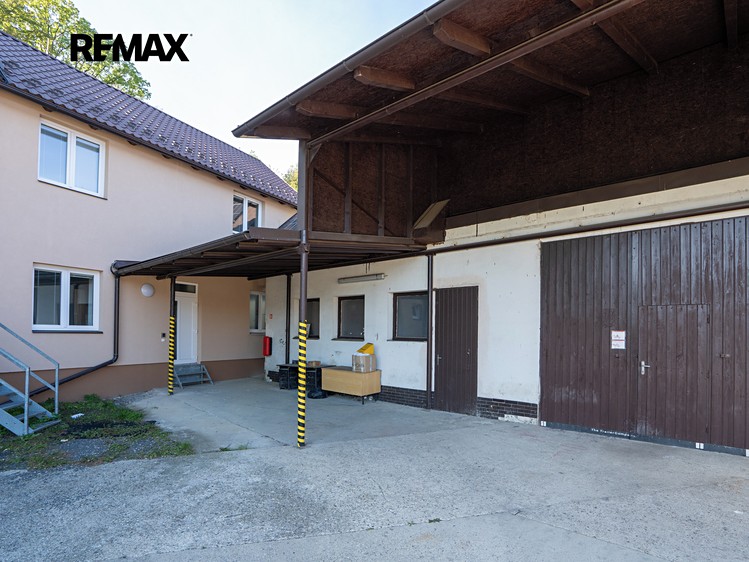 Prodej obchodního prostoru 1 076 m² - foto 5