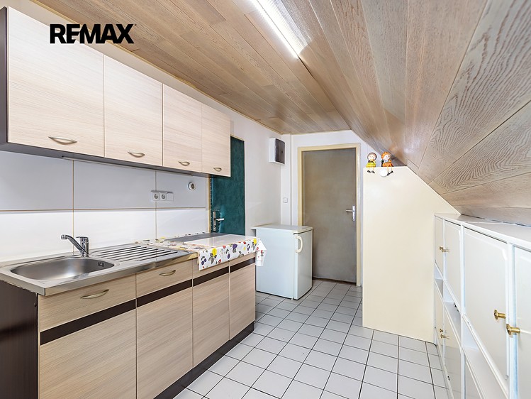 Prodej činžovního domu 184 m² - foto 8