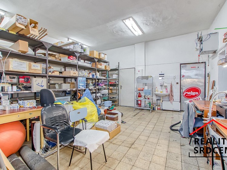 Prodej komerční nemovitosti 600 m² - foto 5