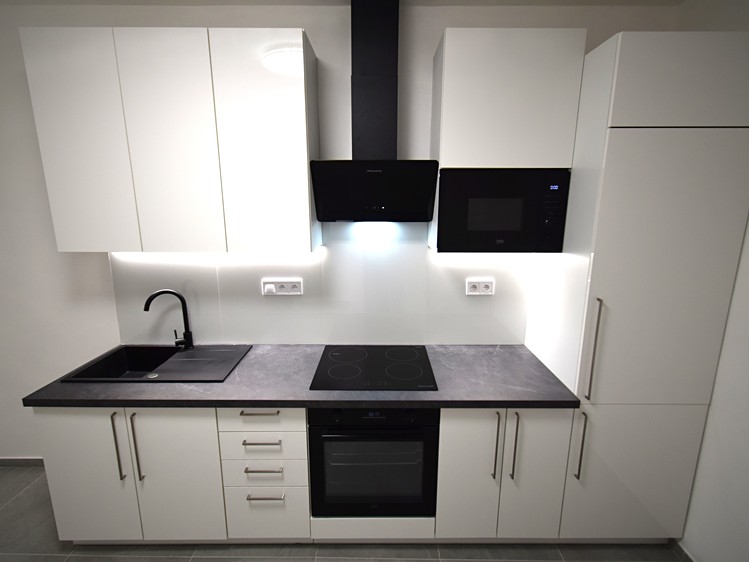 Prodej kanceláře 47 m² - foto 2