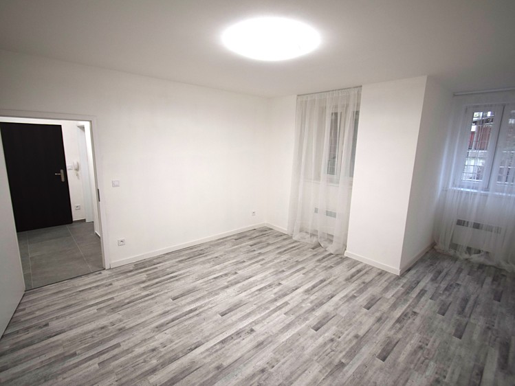 Prodej kanceláře 47 m² - foto 4