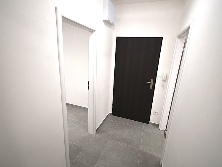 Prodej kanceláře 47 m² - foto 7