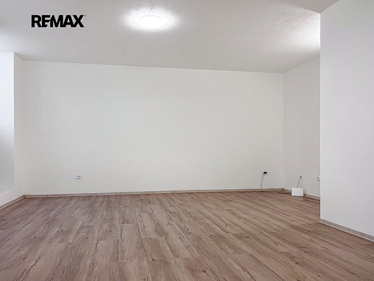 Prodej komerční nemovitosti 37 m² - foto 5