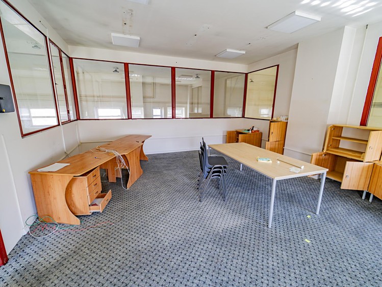 Prodej výrobní haly, prostoru 861 m² - foto 4