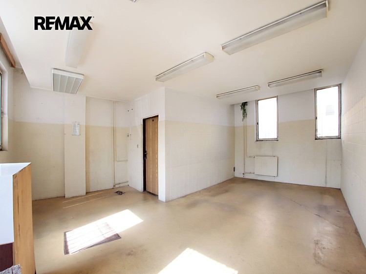 Prodej komerční nemovitosti 470 m² - foto 5