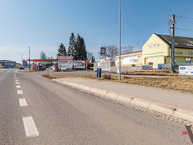 Prodej komerční nemovitosti 825 m² - foto 5