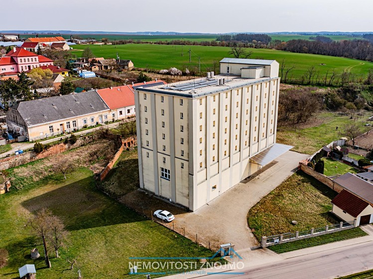 Prodej obchodního prostoru 3 355 m² - foto 6