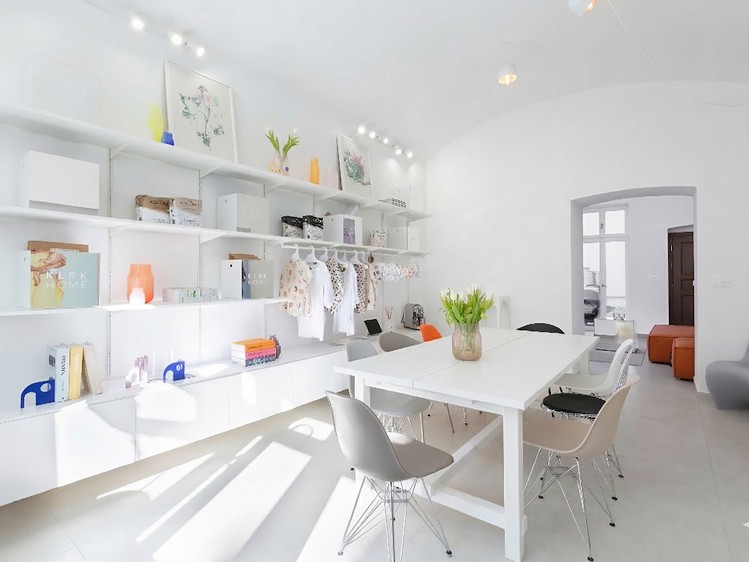 Prodej obchodního prostoru 45 m² - foto 1