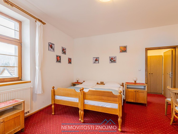 Prodej činžovního domu 911 m² - foto 7