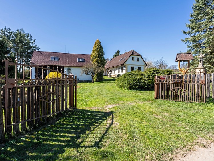 Prodej ubytovacího zařízení 600 m² - foto 1