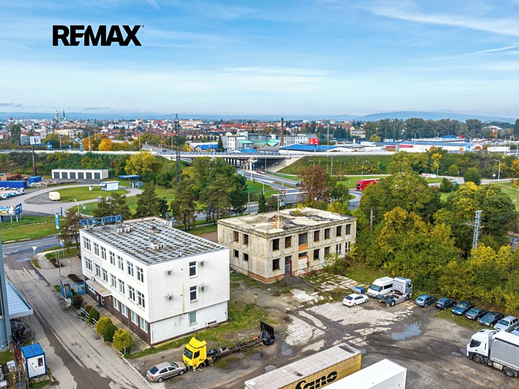 Prodej kanceláře 1 280 m² - foto 4