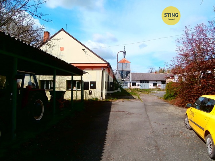 Prodej výrobní haly, prostoru 1 312 m² - foto 1