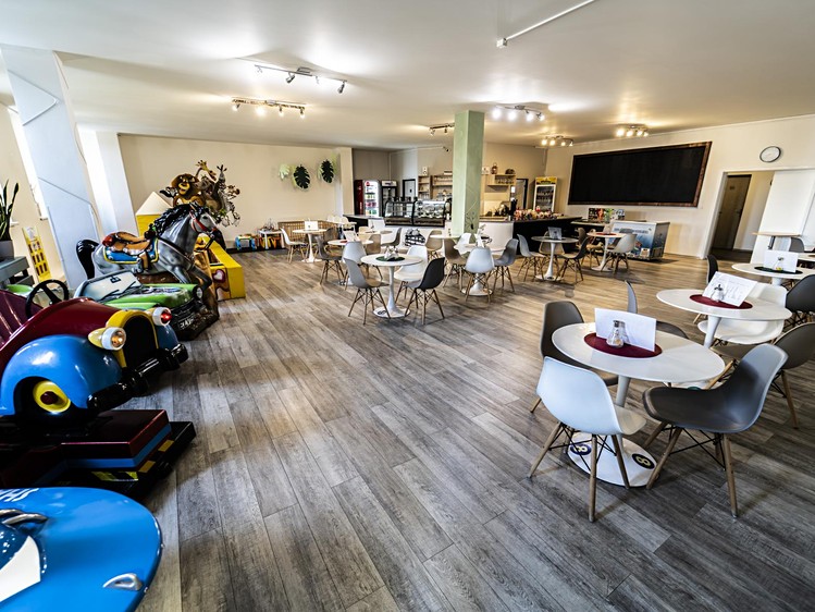 Prodej komerční nemovitosti 986 m² - foto 4