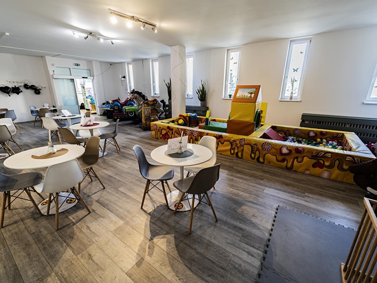 Prodej komerční nemovitosti 986 m² - foto 5