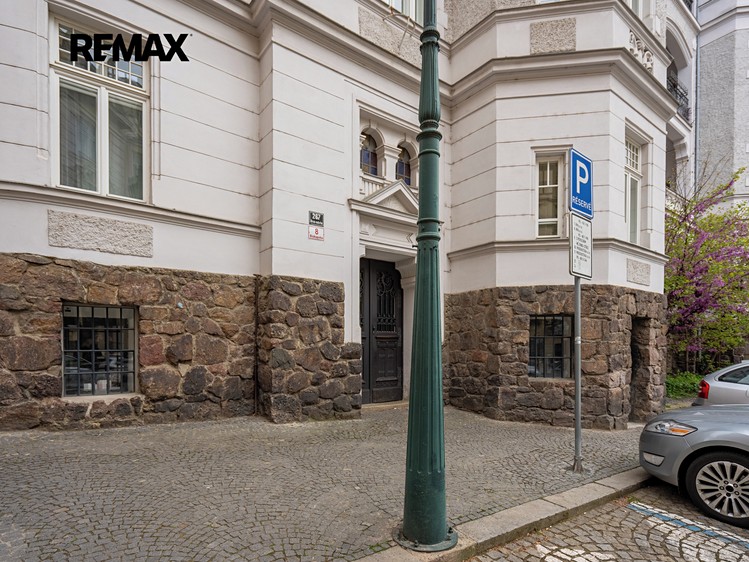 Prodej obchodního prostoru 87 m² - foto 4