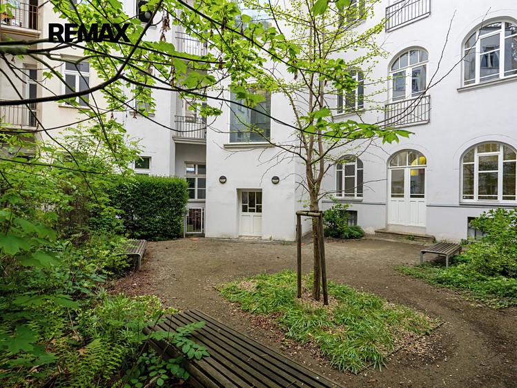 Prodej obchodního prostoru 87 m² - foto 8