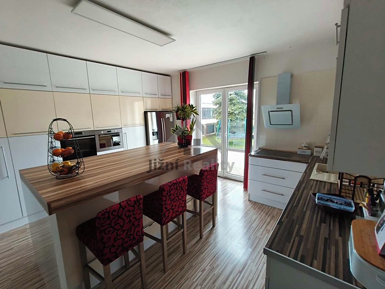 Prodej činžovního domu 450 m² - foto 6