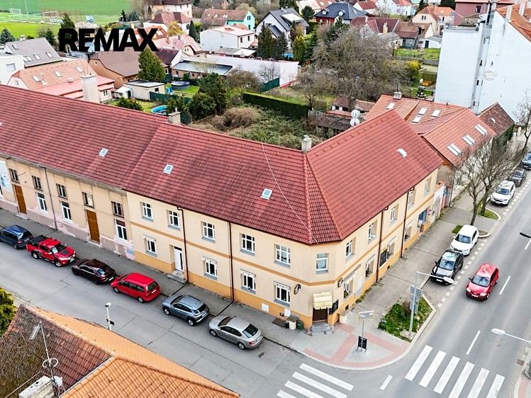 Prodej činžovního domu 1 880 m² - foto 1