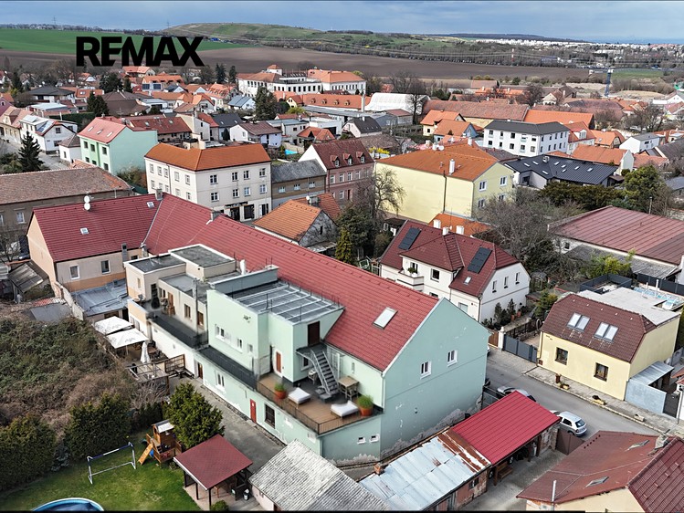 Prodej činžovního domu 1 880 m² - foto 5