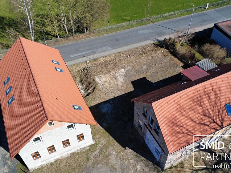 Prodej komerční nemovitosti 390 m² - foto 1