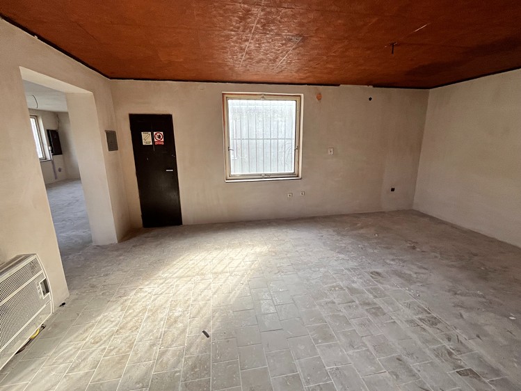 Prodej komerční nemovitosti 77 m² - foto 7
