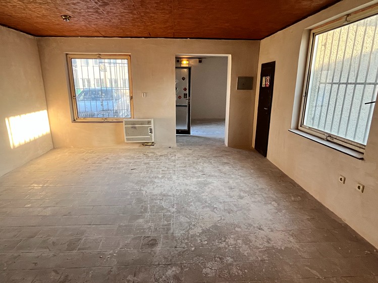 Prodej komerční nemovitosti 77 m² - foto 5