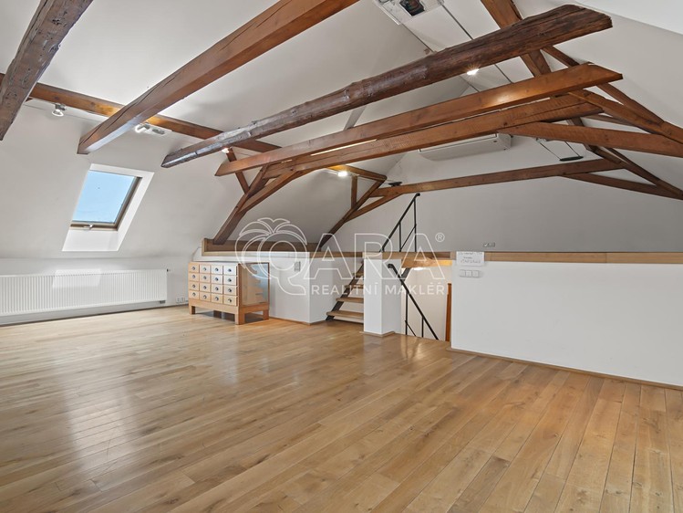 Prodej komerční nemovitosti 470 m² - foto 5