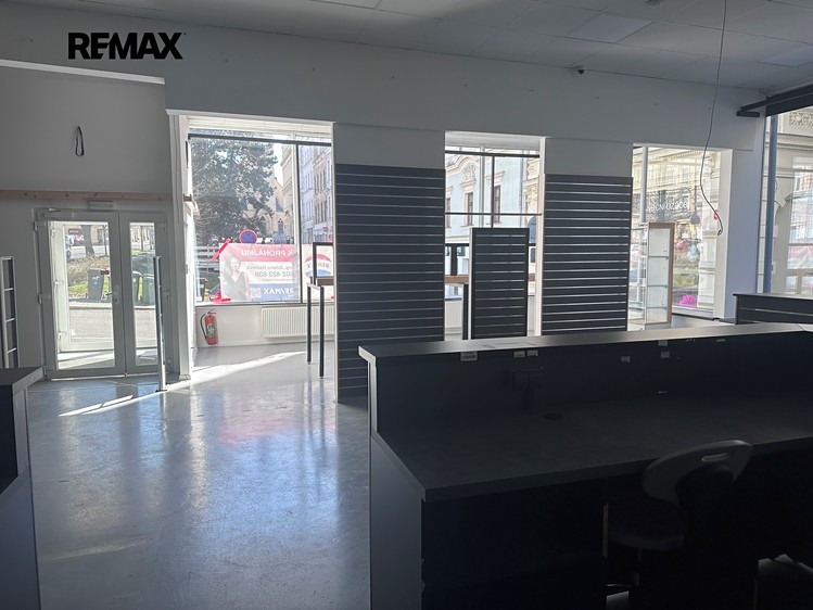 Pronájem obchodního prostoru 214 m² - foto 6