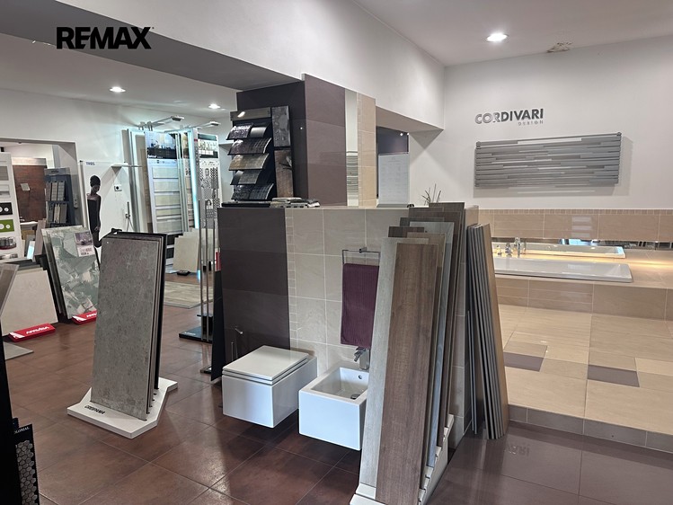 Pronájem obchodního prostoru 459 m² - foto 8