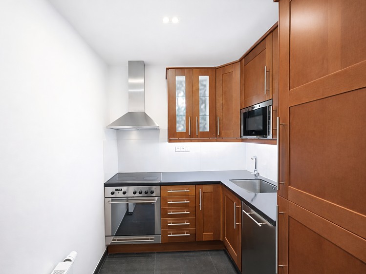 Pronájem kanceláře 70 m² - foto 4