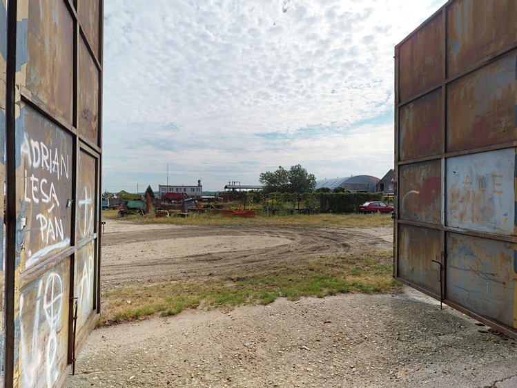 Pronájem skladového prostoru 180 m² - foto 1