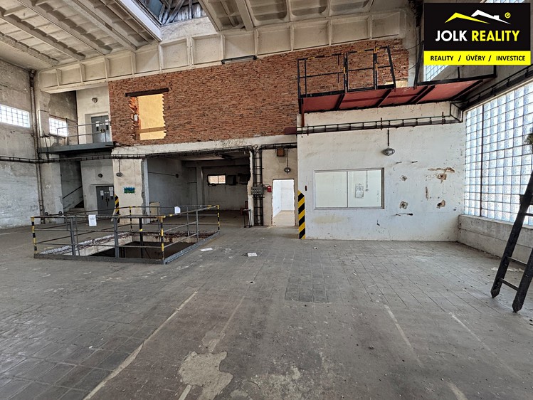 Pronájem skladového prostoru 800 m² - foto 2