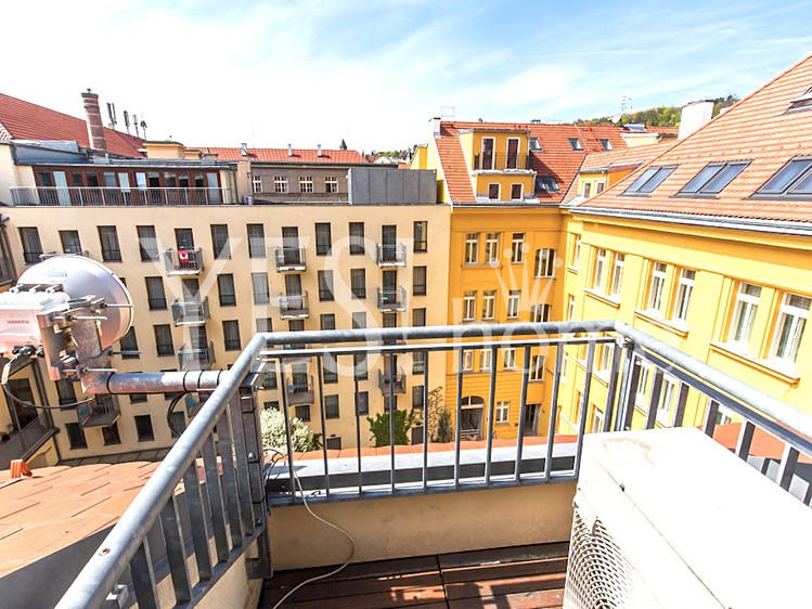 Pronájem kanceláře 168 m² - foto 4