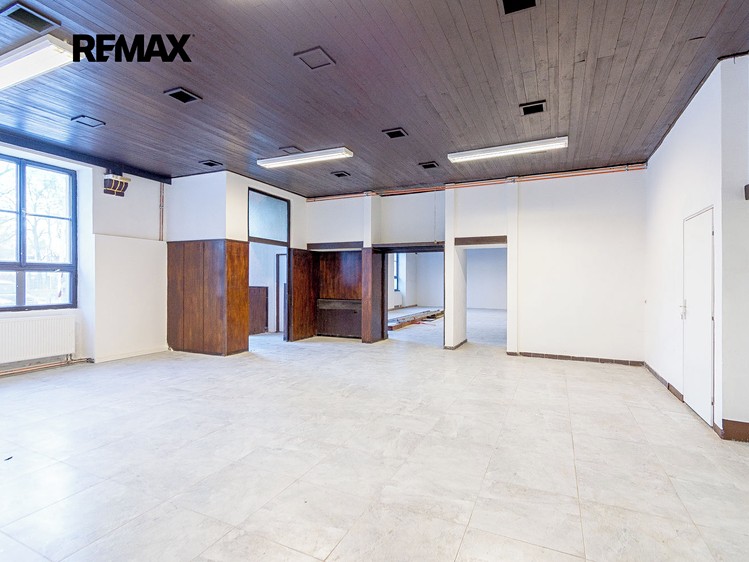 Pronájem obchodního prostoru 356 m² - foto 5