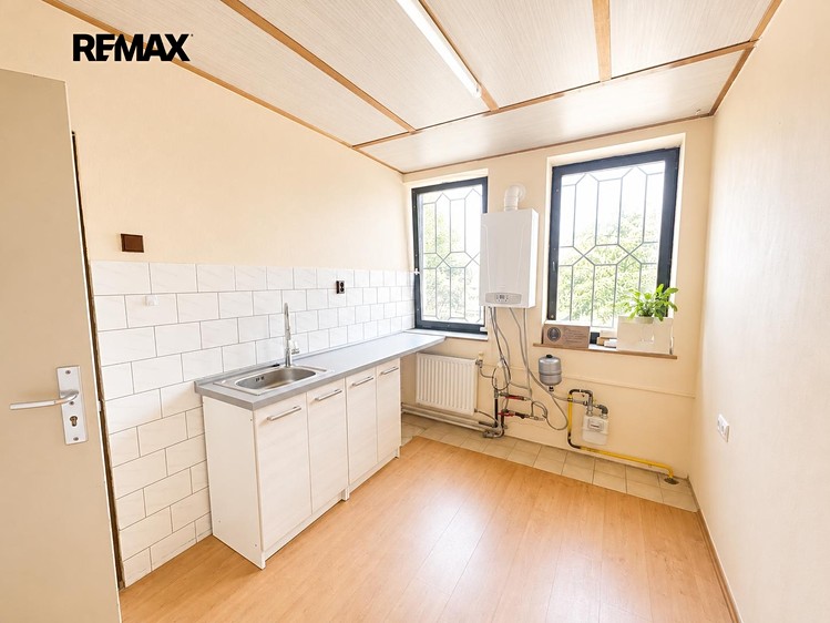 Pronájem obchodního prostoru 53 m² - foto 4
