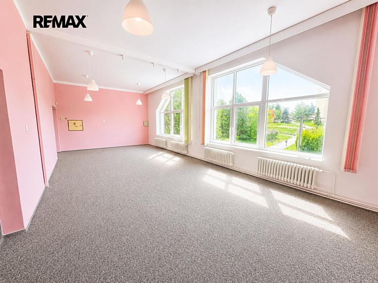 Pronájem obchodního prostoru 53 m² - foto 3