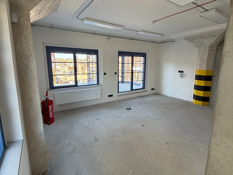 Pronájem kanceláře 30 m² - foto 7