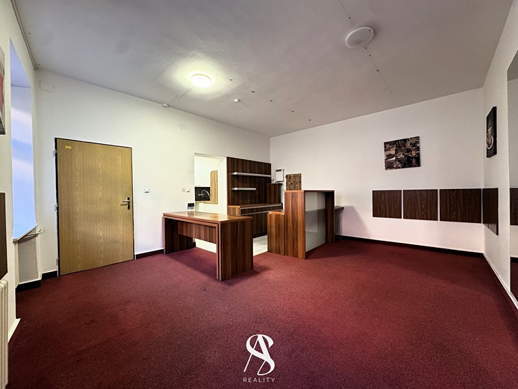 Pronájem obchodního prostoru 37 m² - foto 3