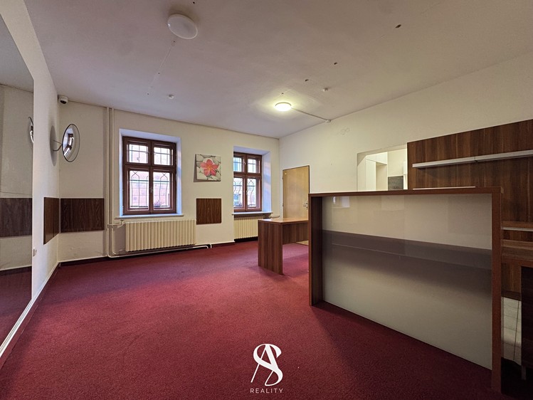 Pronájem obchodního prostoru 37 m² - foto 2