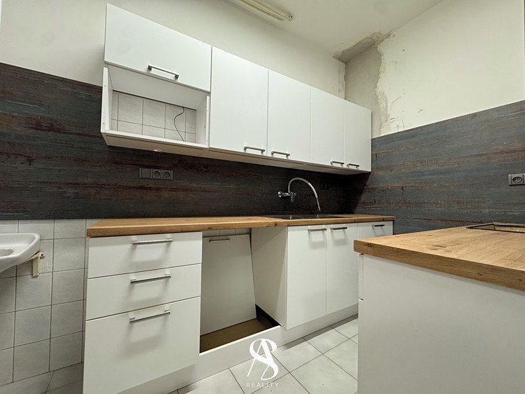 Pronájem obchodního prostoru 37 m² - foto 4