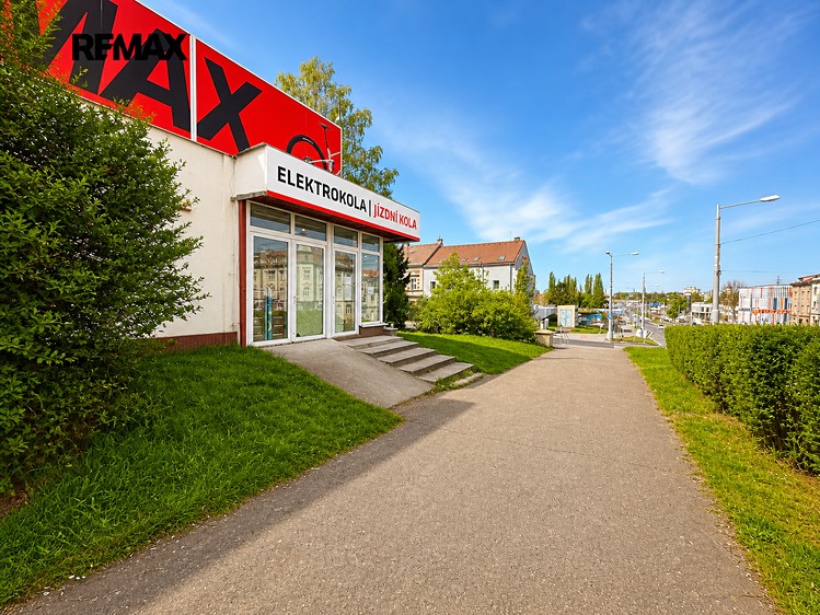 Pronájem obchodního prostoru 346 m² - foto 4