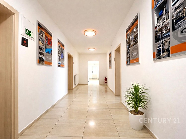 Pronájem skladového prostoru 81 m² - foto 3