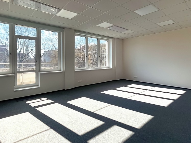 Pronájem kanceláře 40 m² - foto 4