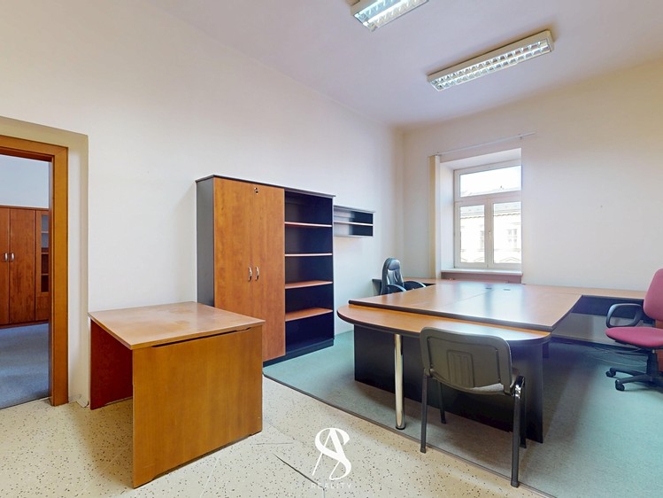 Pronájem kanceláře 233 m² - foto 5