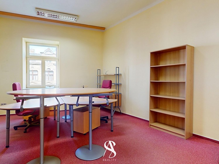 Pronájem kanceláře 233 m² - foto 7