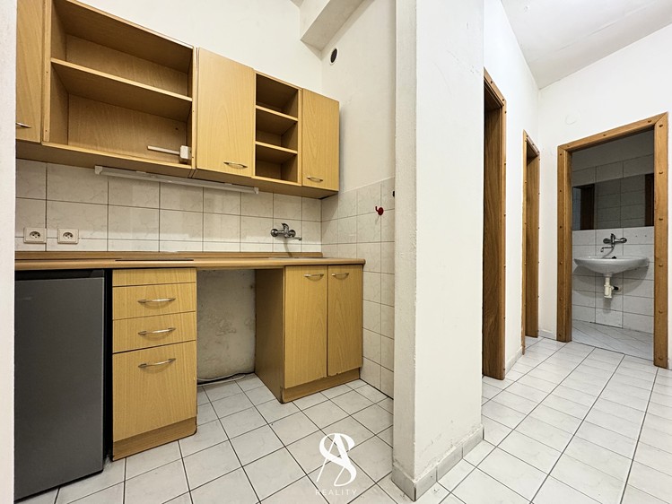 Pronájem kanceláře 90 m² - foto 5
